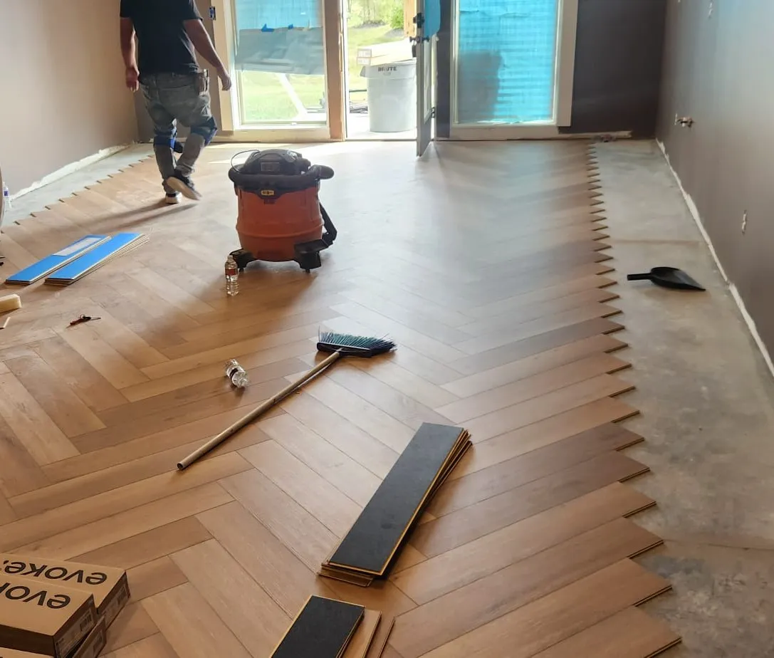 KC Hardwood LLC Logo